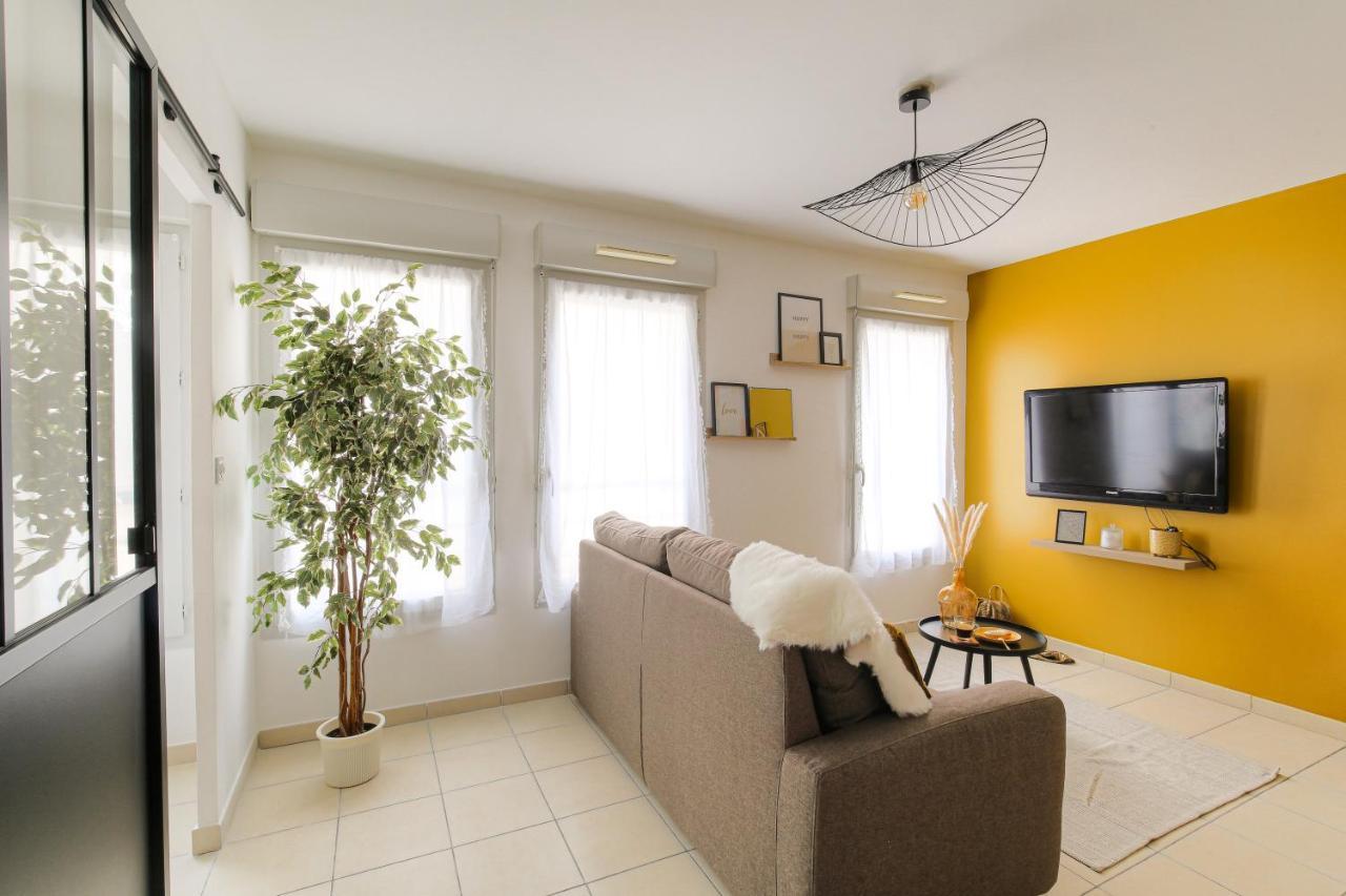 Appartement Le Louis D'Or -Acces Facile Gare/Eurexpo/Aeoroport à Villeurbanne Extérieur photo