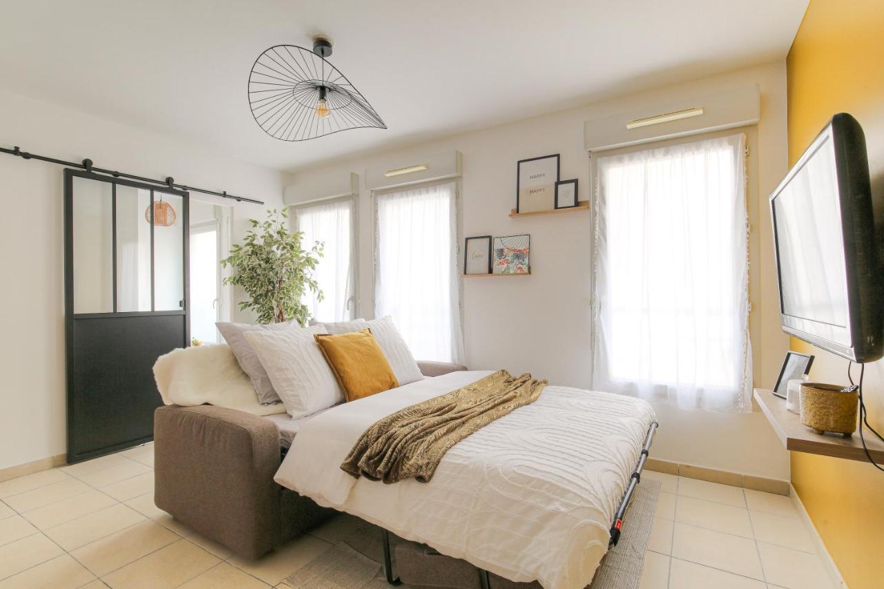 Appartement Le Louis D'Or -Acces Facile Gare/Eurexpo/Aeoroport à Villeurbanne Extérieur photo