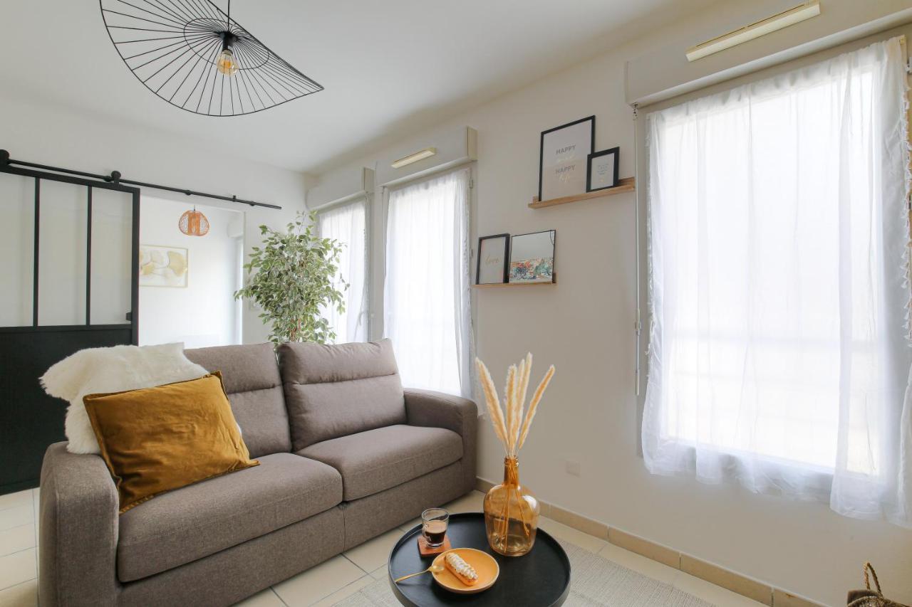 Appartement Le Louis D'Or -Acces Facile Gare/Eurexpo/Aeoroport à Villeurbanne Extérieur photo